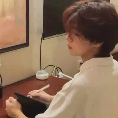 郝依霜